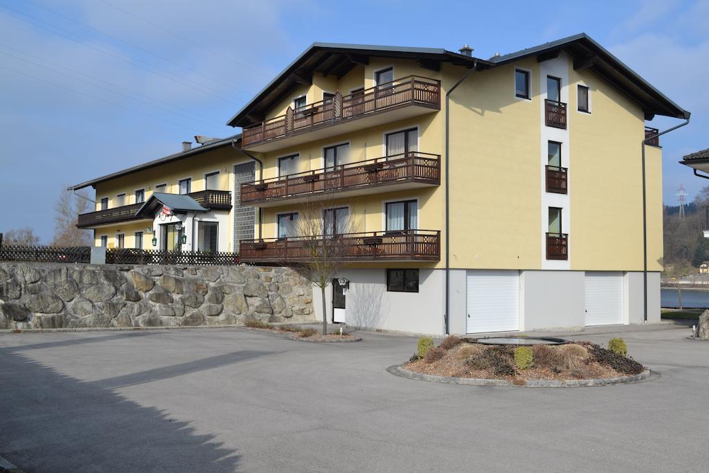 Gasthof S'Schatzkastl Ardagger Markt Exterior foto